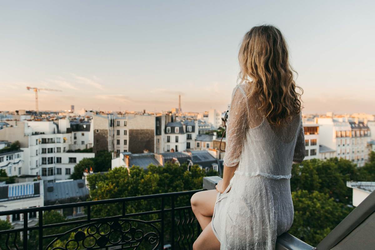 9 Books to Learn Earlier than Visiting Paris